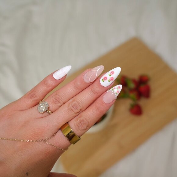 tipsy | Handmade Press On Nails | Almond Medium | 3D Nail Art | Strawberry Press - Picture 6 of 15